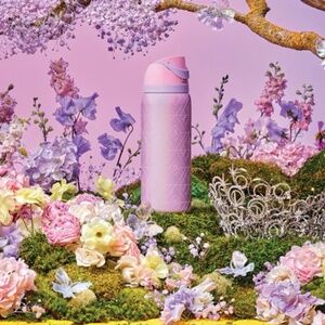 Owala FreeSip 32oz~Triple Insulated~”Wicked for Good”~*Glinda*~NEW🌷🌷